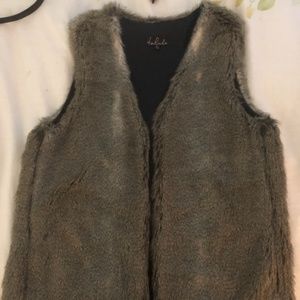 Aritzia Faux Fur Vest